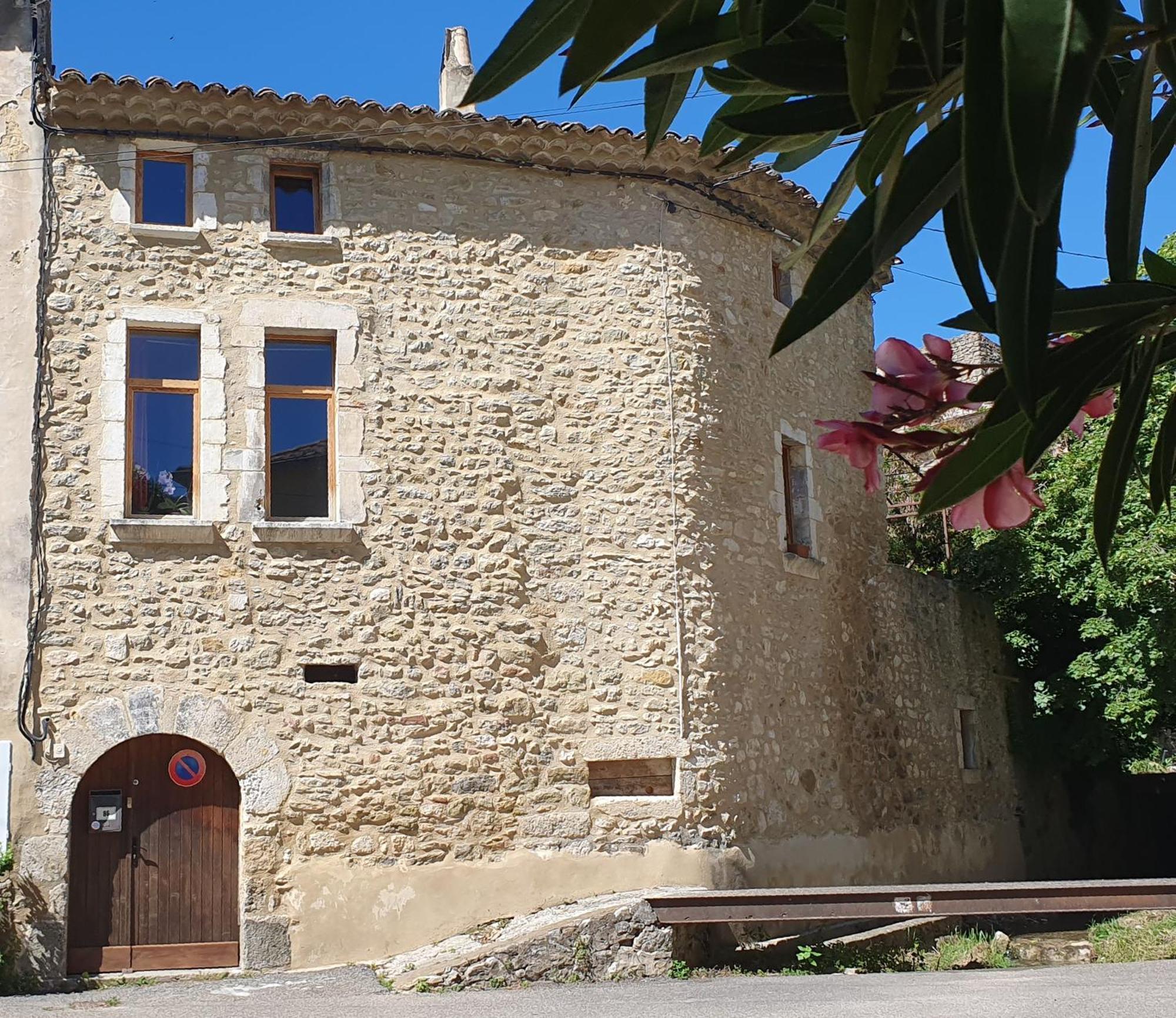 فيلا Gite Les Tilleuls Saint-Montan المظهر الخارجي الصورة