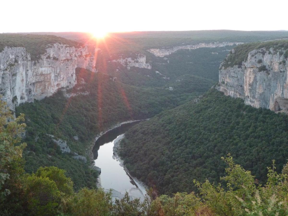 فيلا Gite Les Tilleuls Saint-Montan المظهر الخارجي الصورة
